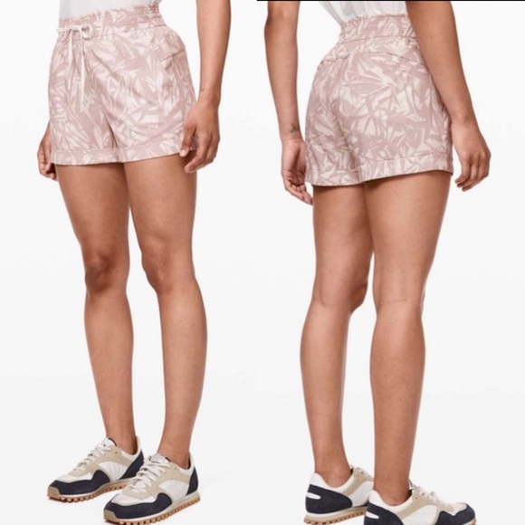 Lululemon Spring Break Away Short - Picture 1 of 5